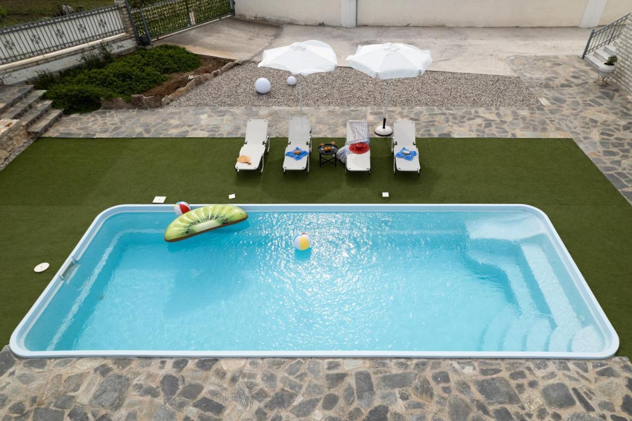 Ero Villa